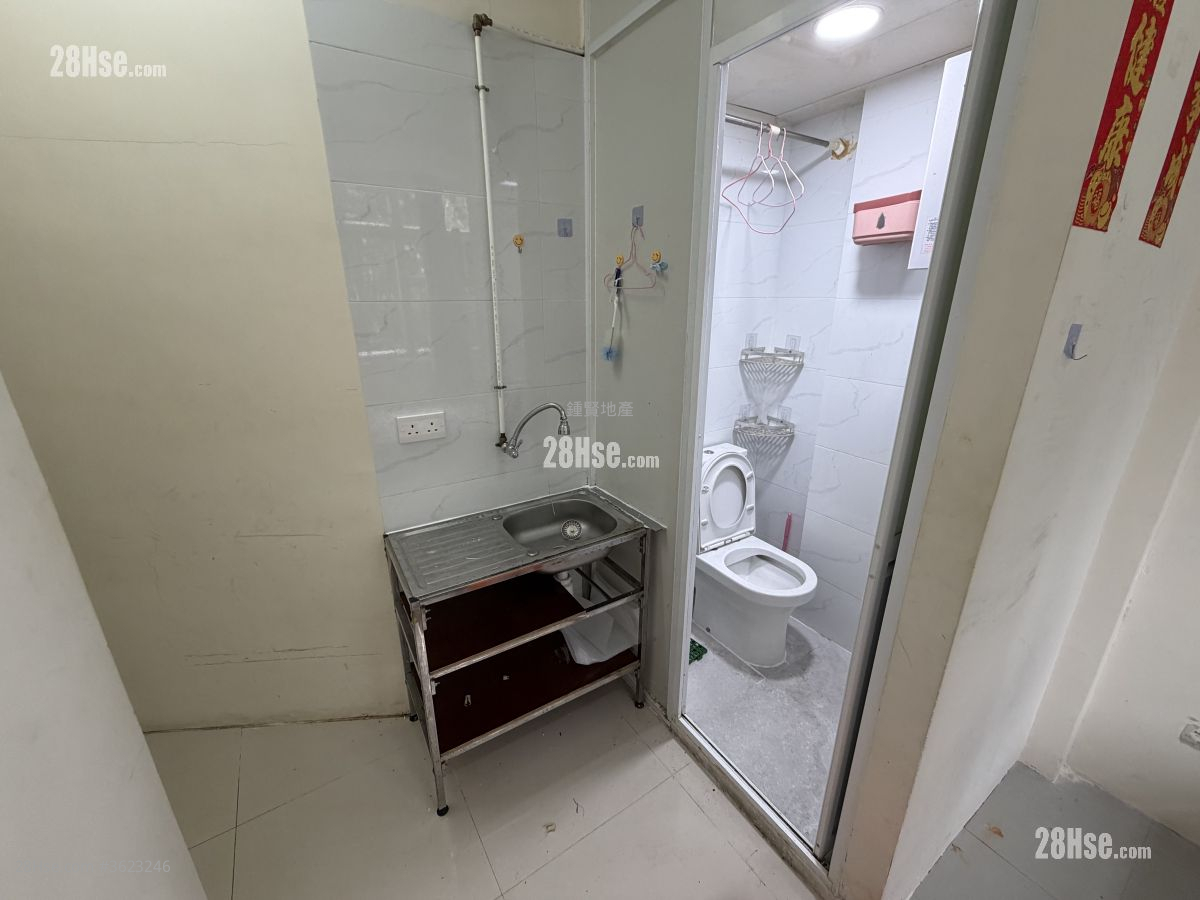 仁愛大樓 租盤 開放式間隔 , 1 浴室 120 平方呎 仁愛大樓 租盤 開放式間隔 , 1 浴室 120 平方呎