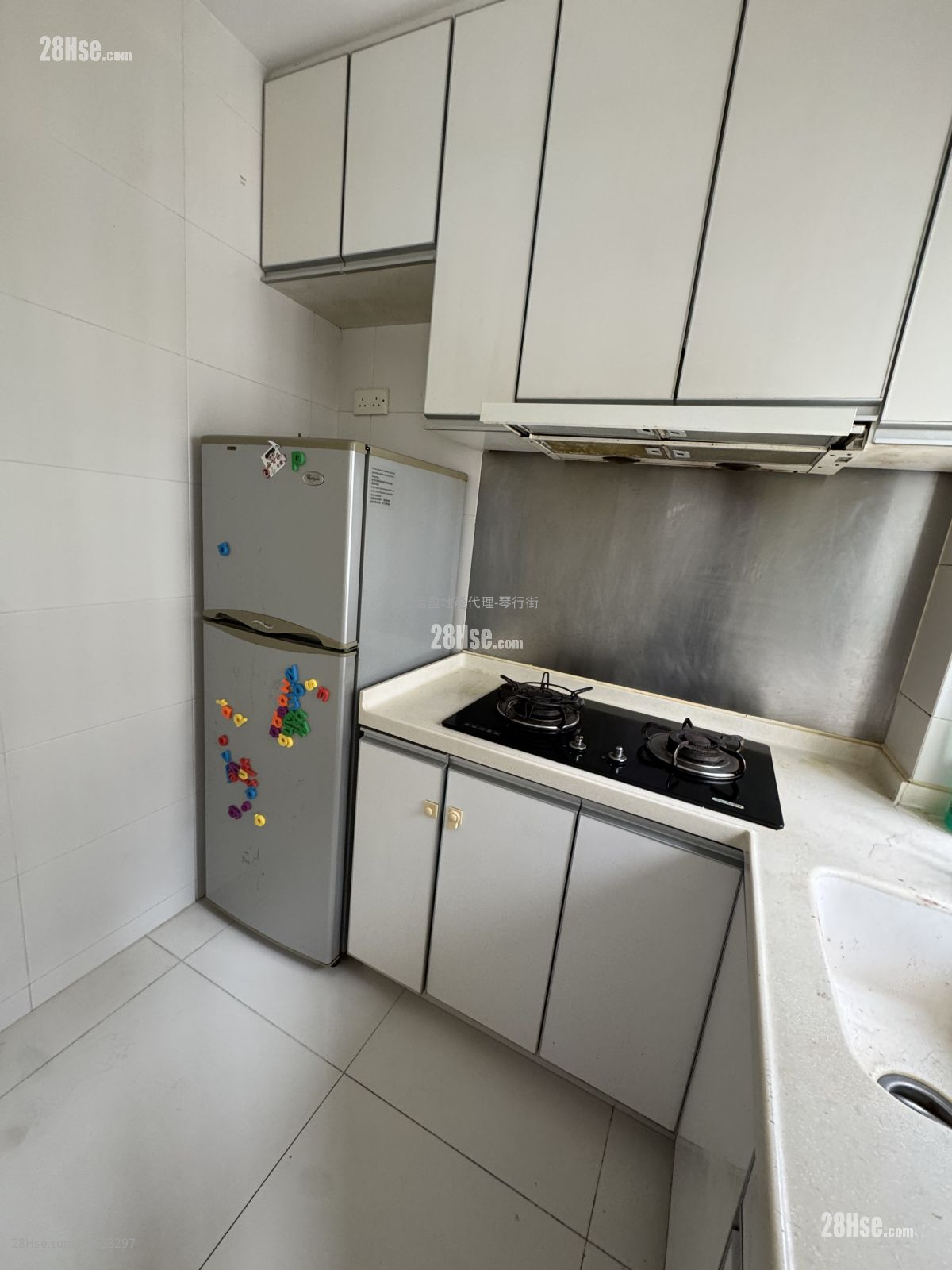 清華大廈 租盤 2 房 , 1 浴室 438 平方呎 清華大廈 租盤 2 房 , 1 浴室 438 平方呎