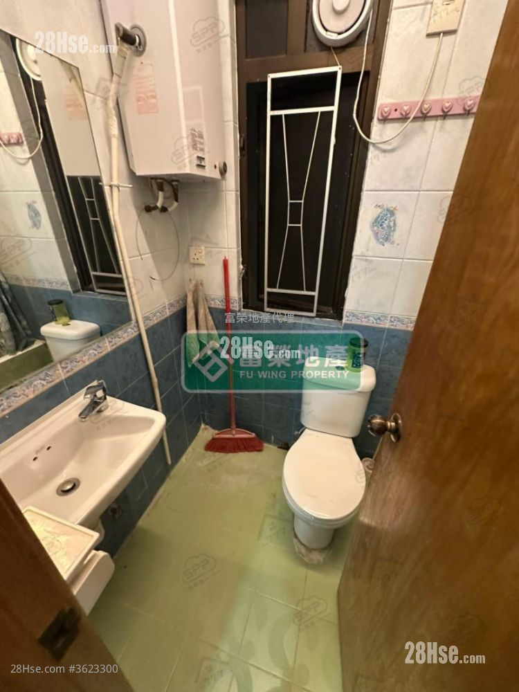 Kam Yu Building Rental 2 Bedrooms , 1 Bathroom 370 ft² Kam Yu Building Rental 2 Bedrooms , 1 Bathroom 370 ft²