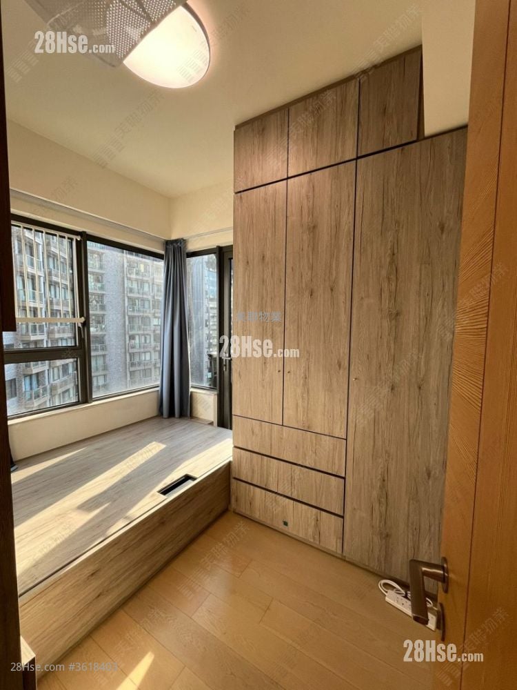 Victoria Skye Rental 1 Bathroom 504 ft²