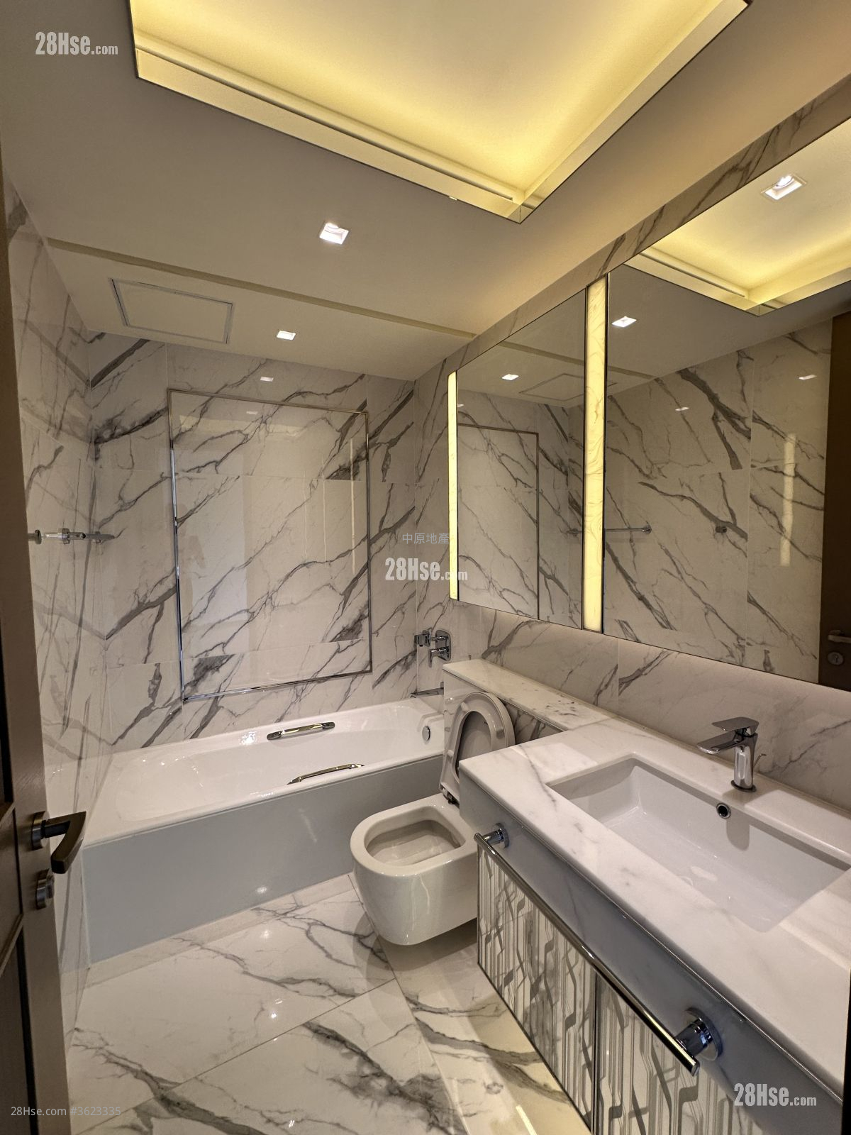 富豪山峯 售盤 4 房 1,554 平方呎 富豪山峯 售盤 4 房 1,554 平方呎