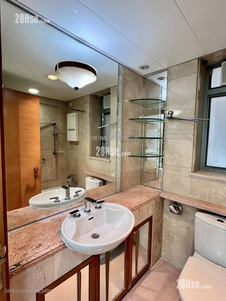 盈翠半島 售盤 3 房 670 平方呎 盈翠半島 售盤 3 房 670 平方呎