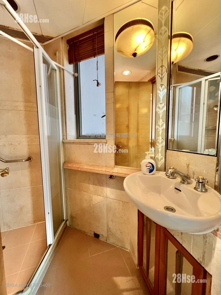 盈翠半島 售盤 3 房 670 平方呎 盈翠半島 售盤 3 房 670 平方呎