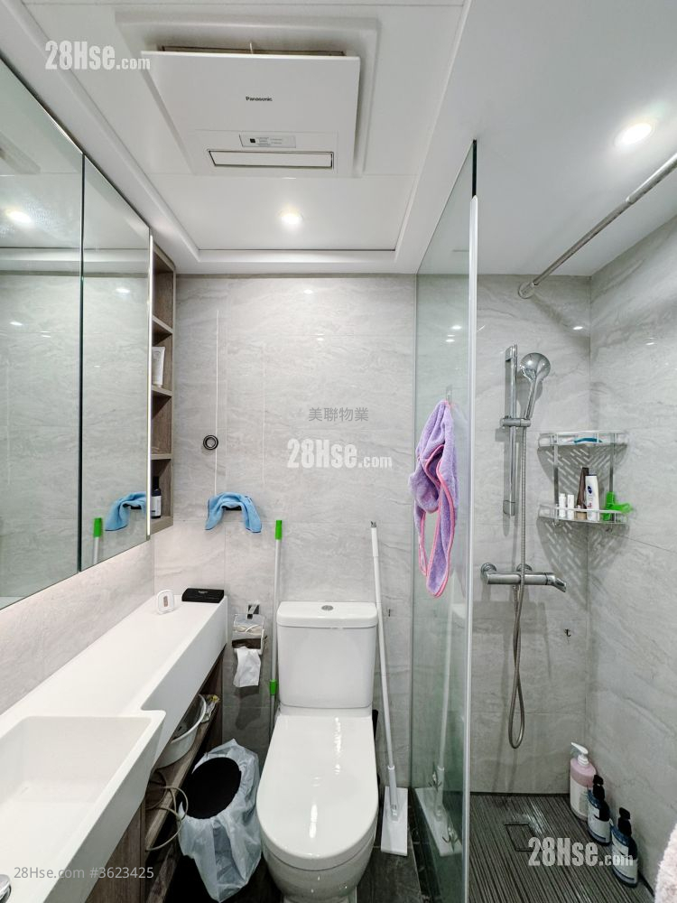 Aurora Rental Studio , 1 Bathroom 217 ft² Aurora Rental Studio , 1 Bathroom 217 ft²