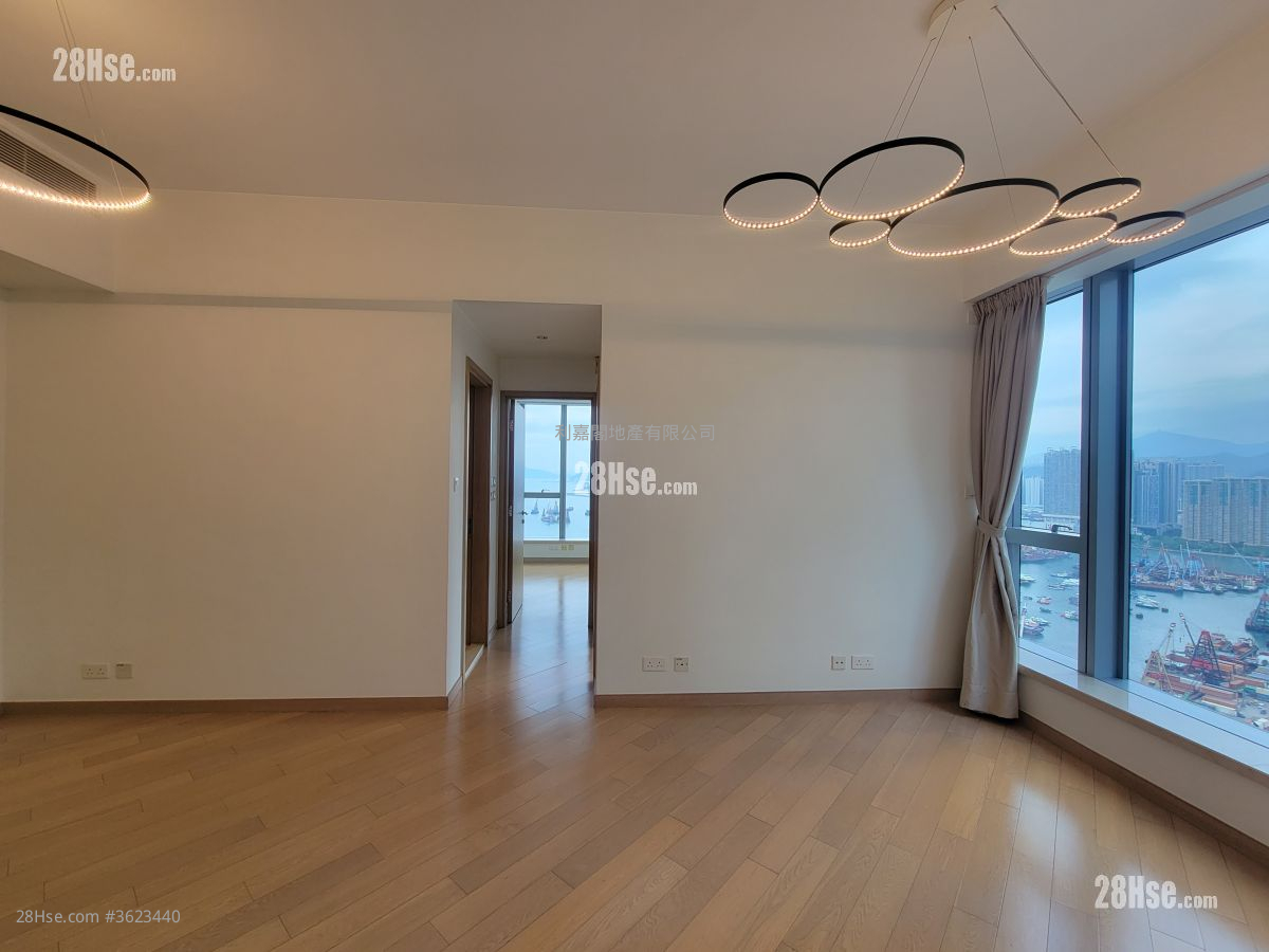 The Cullinan Rental 3 Bedrooms , 2 Bathrooms 872 ft² The Cullinan Rental 3 Bedrooms , 2 Bathrooms 872 ft²