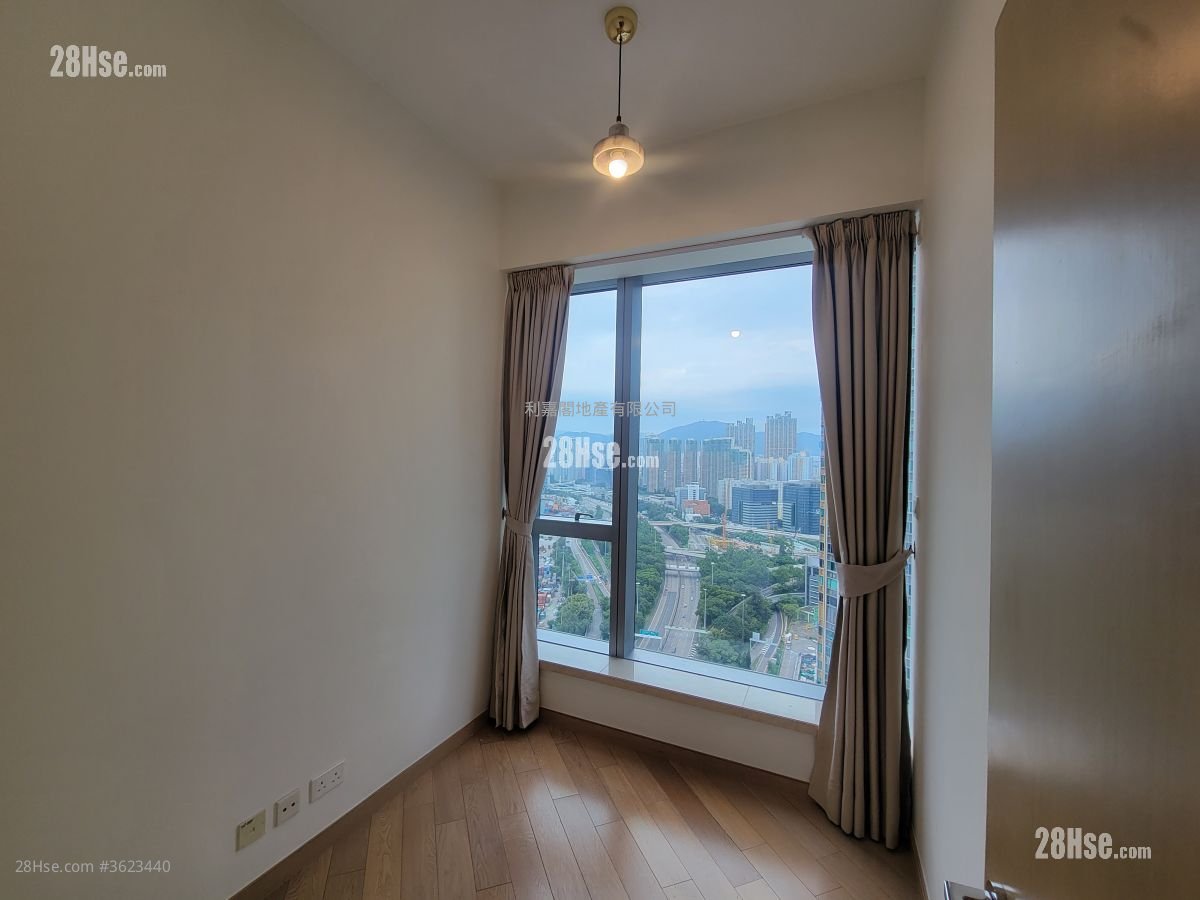 The Cullinan Rental 3 Bedrooms , 2 Bathrooms 872 ft² The Cullinan Rental 3 Bedrooms , 2 Bathrooms 872 ft²