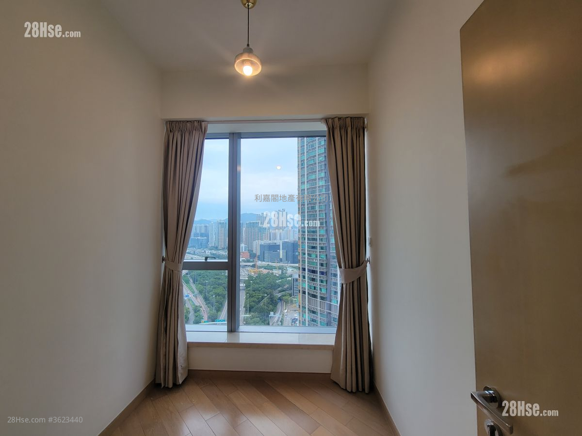 The Cullinan Rental 3 Bedrooms , 2 Bathrooms 872 ft² The Cullinan Rental 3 Bedrooms , 2 Bathrooms 872 ft²