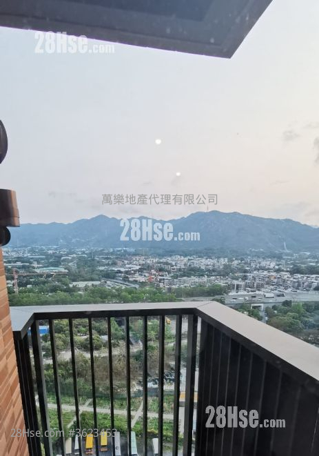 Atrium House Sell 3 Bedrooms , 1 Bathroom 577 ft² Atrium House Sell 3 Bedrooms , 1 Bathroom 577 ft²