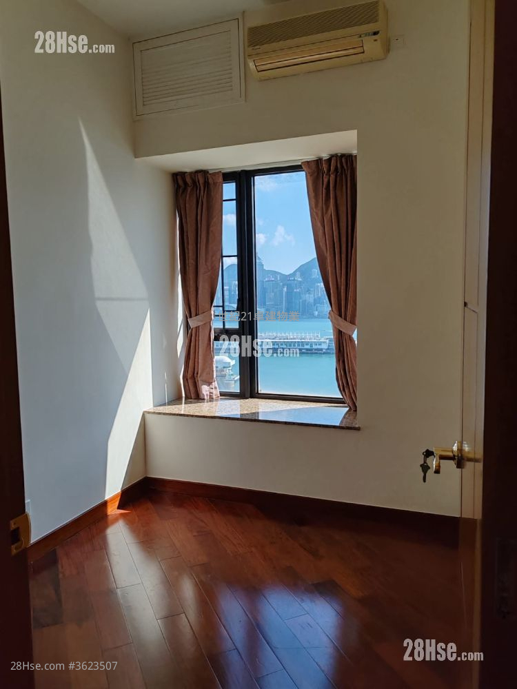 The Arch Rental 3 Bedrooms , 2 Bathrooms 841 ft² The Arch Rental 3 Bedrooms , 2 Bathrooms 841 ft²