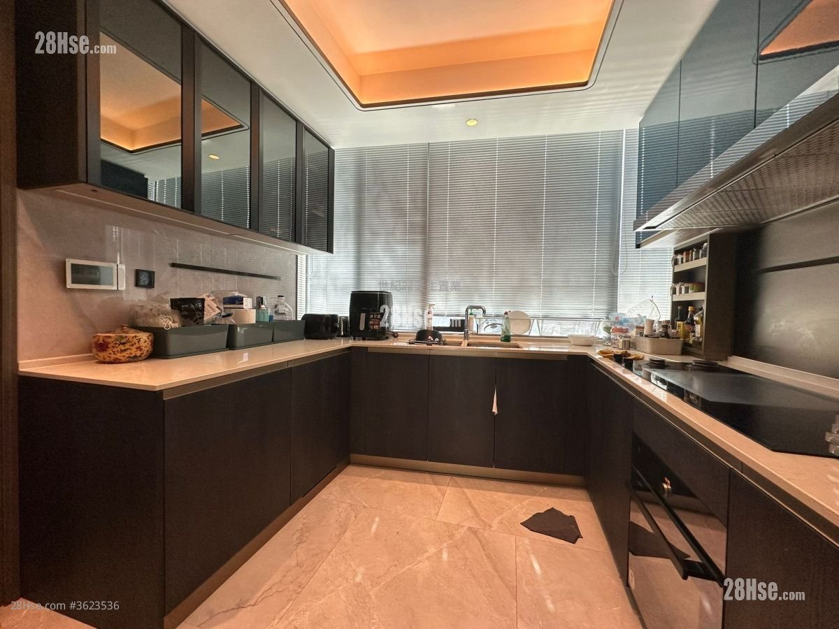 上源 售盤 5+ 房 , 5+ 浴室 2,707 平方呎 上源 售盤 5+ 房 , 5+ 浴室 2,707 平方呎