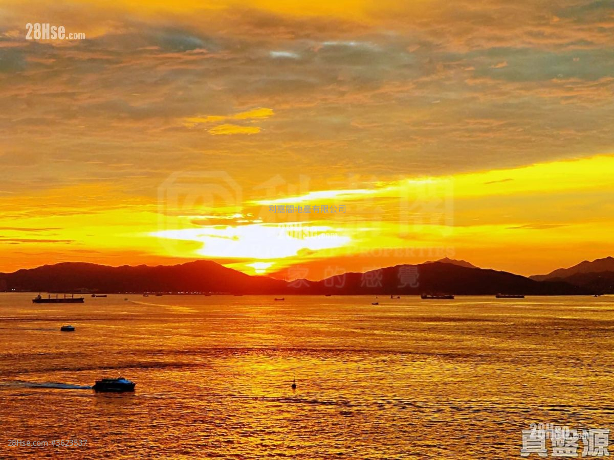 龍翔花園 售盤 2 房 369 平方呎 龍翔花園 售盤 2 房 369 平方呎