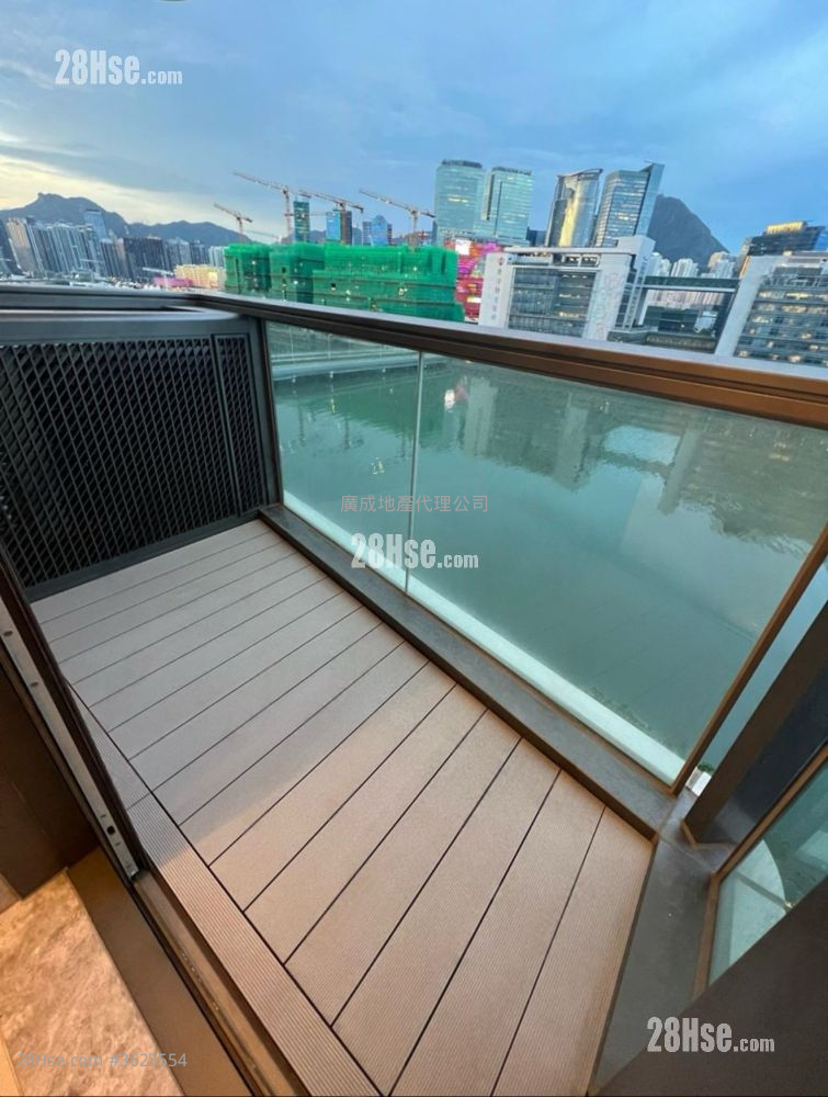 One Victoria Rental 3 Bedrooms , 2 Bathrooms 656 ft² One Victoria Rental 3 Bedrooms , 2 Bathrooms 656 ft²