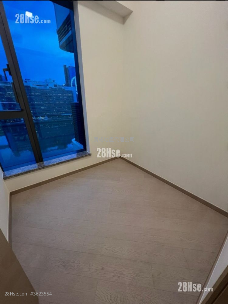 One Victoria Rental 3 Bedrooms , 2 Bathrooms 656 ft² One Victoria Rental 3 Bedrooms , 2 Bathrooms 656 ft²