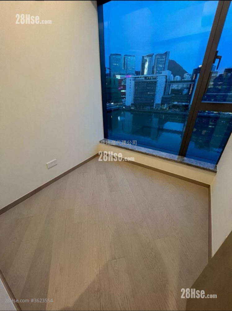 One Victoria Rental 3 Bedrooms , 2 Bathrooms 656 ft² One Victoria Rental 3 Bedrooms , 2 Bathrooms 656 ft²