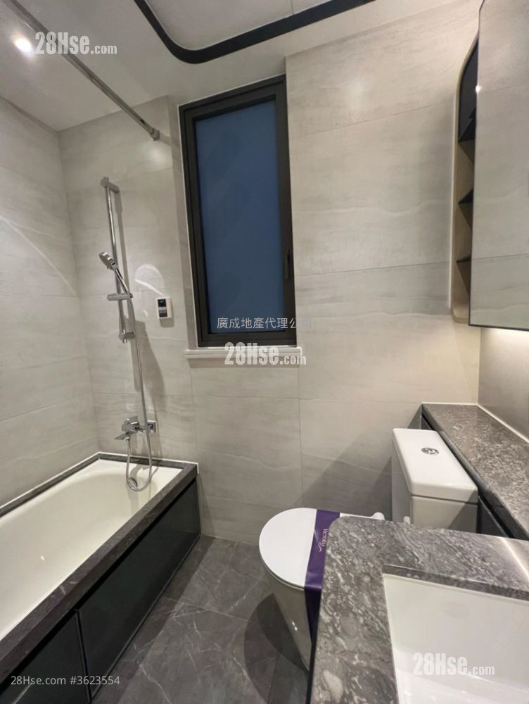 One Victoria Rental 3 Bedrooms , 2 Bathrooms 656 ft² One Victoria Rental 3 Bedrooms , 2 Bathrooms 656 ft²