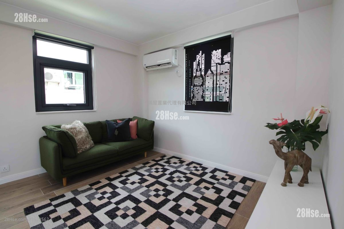 村屋 售盤 1 房 , 1 浴室 465 平方呎 村屋 售盤 1 房 , 1 浴室 465 平方呎