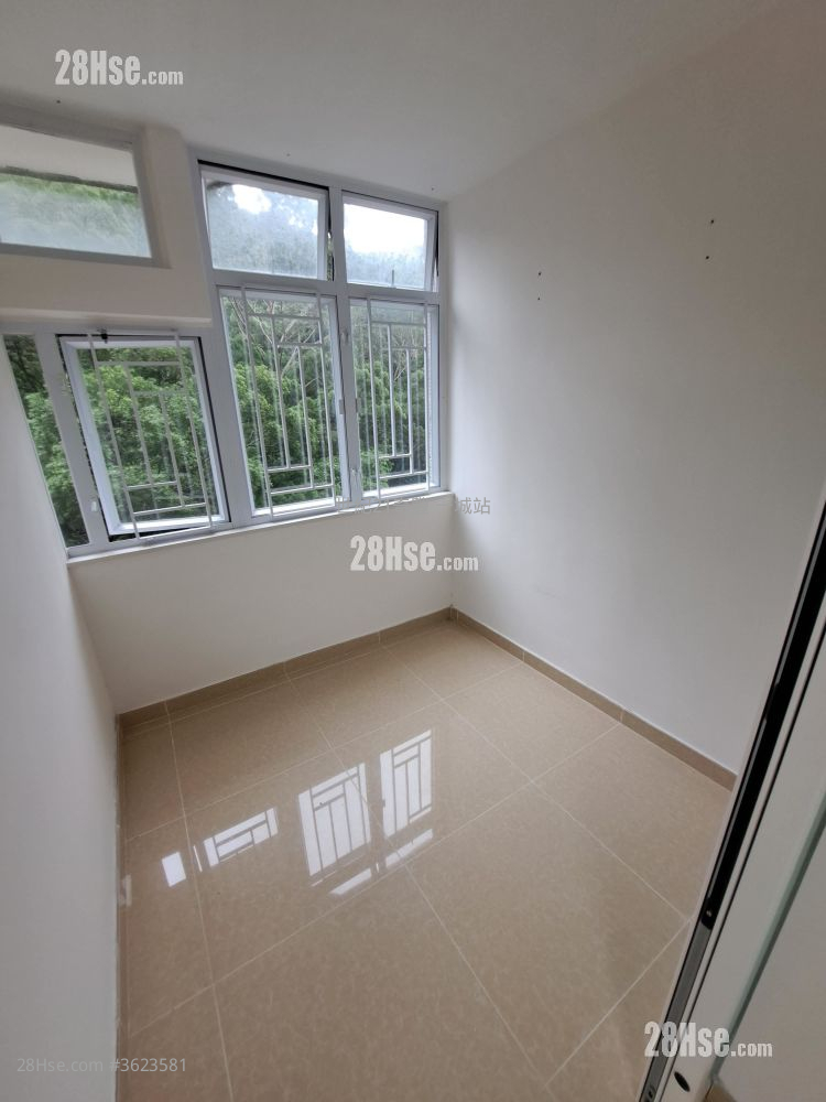 Kwong Yuen Estate Sell 3 Bedrooms , 1 Bathroom 544 ft² Kwong Yuen Estate Sell 3 Bedrooms , 1 Bathroom 544 ft²