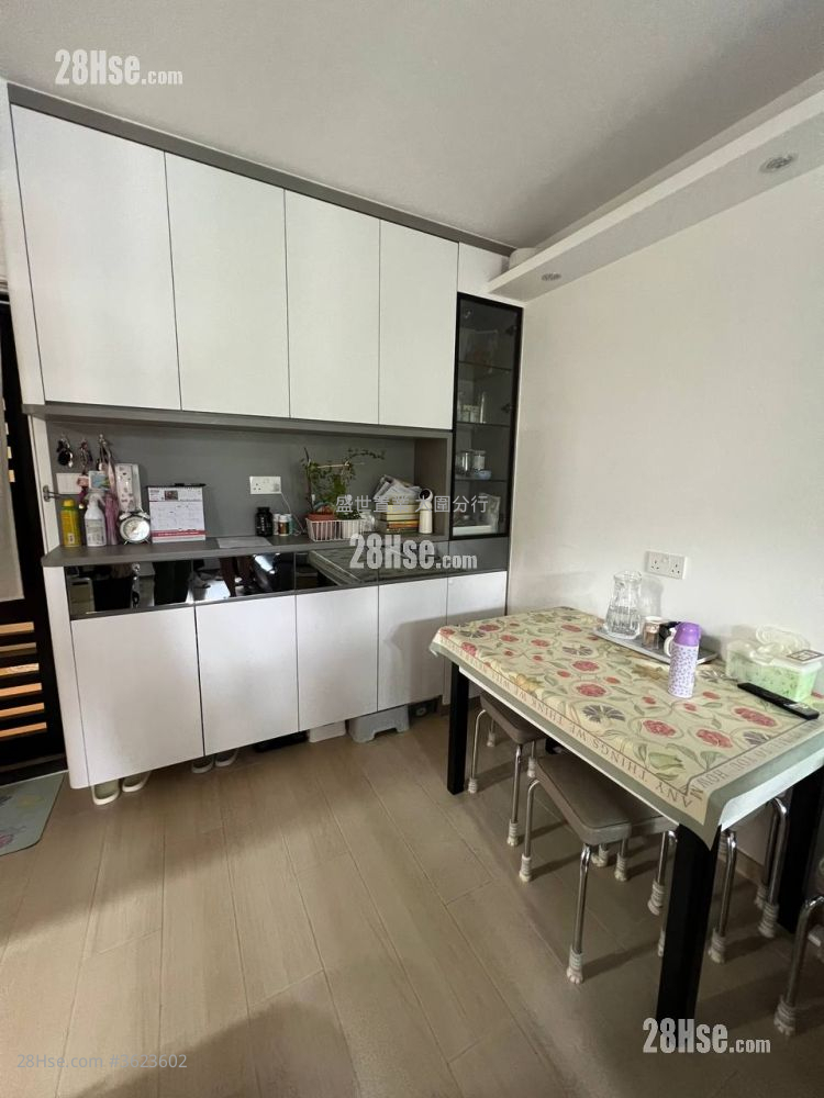 Kam Chun Court Sell 2 Bedrooms , 1 Bathroom 384 ft² Kam Chun Court Sell 2 Bedrooms , 1 Bathroom 384 ft²