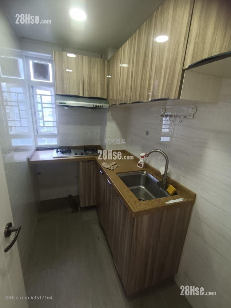 九龍總商會大廈 租盤 2 房 , 1 浴室 517 平方呎 九龍總商會大廈 租盤 2 房 , 1 浴室 517 平方呎