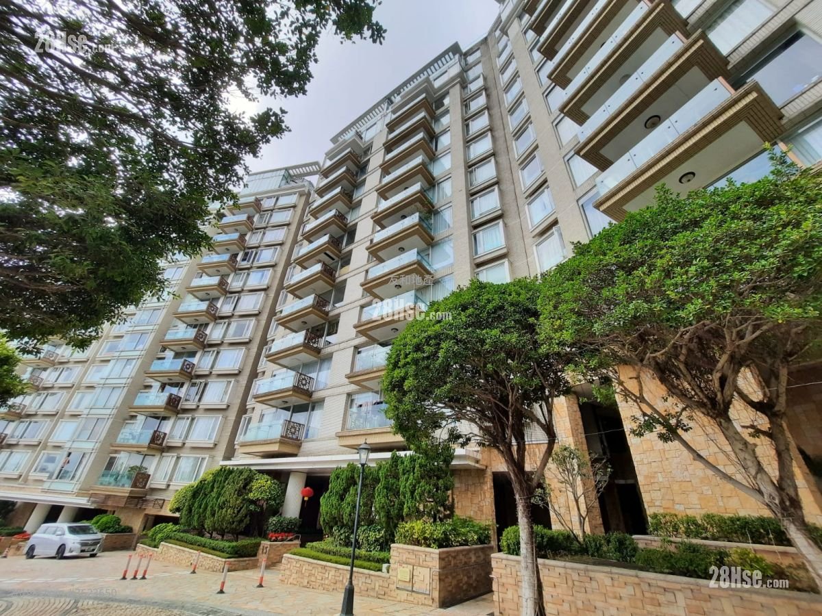 One Beacon Hill Rental 4 Bedrooms , 2 Bathrooms 1,447 ft² One Beacon Hill Rental 4 Bedrooms , 2 Bathrooms 1,447 ft²