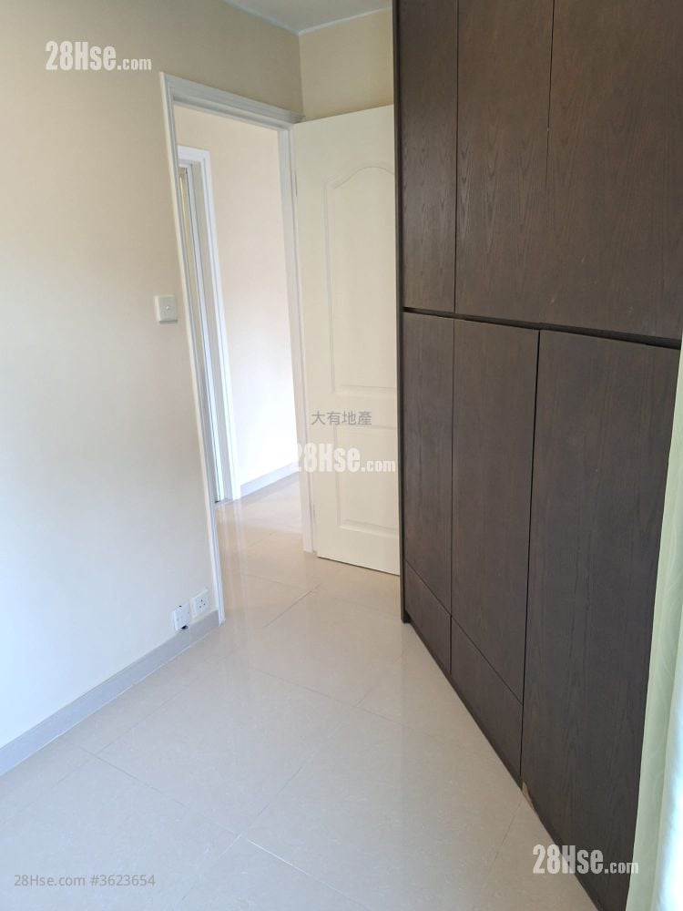 Whampoa Garden Rental 2 Bedrooms , 1 Bathroom 389 ft² Whampoa Garden Rental 2 Bedrooms , 1 Bathroom 389 ft²