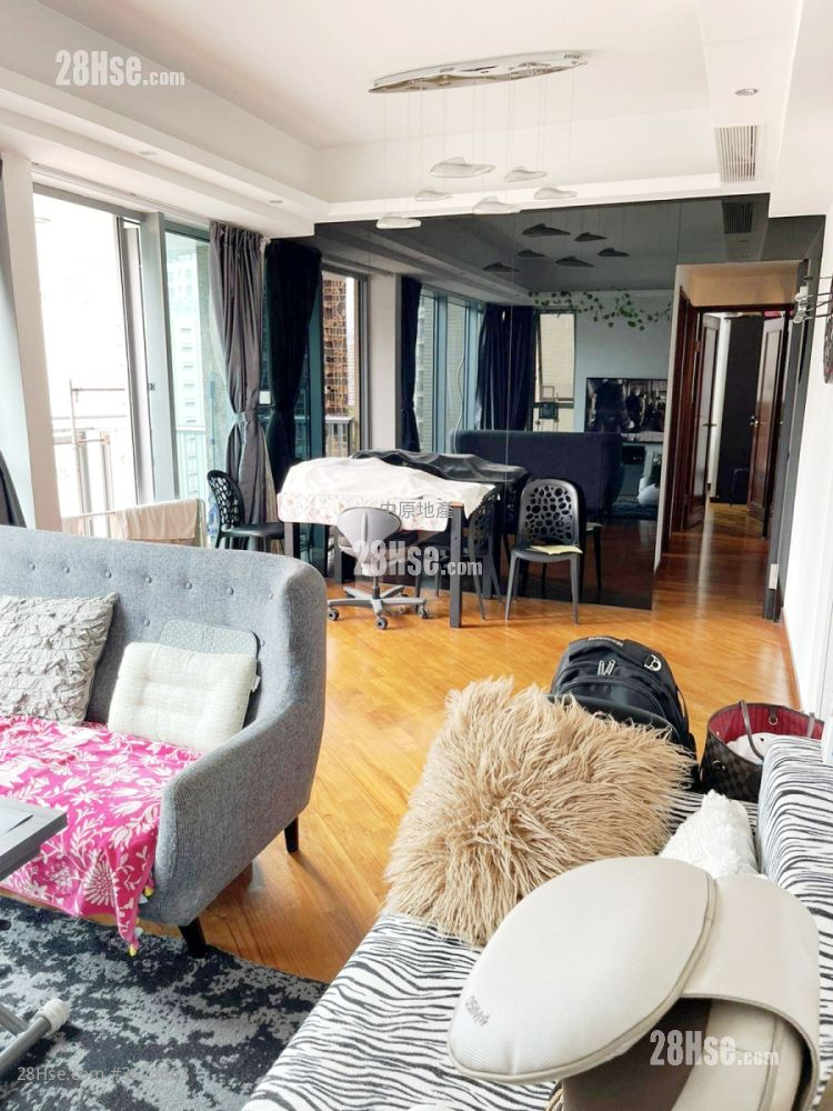 The Palazzo Sell 3 Bedrooms , 3 Bathrooms 893 ft² The Palazzo Sell 3 Bedrooms , 3 Bathrooms 893 ft²