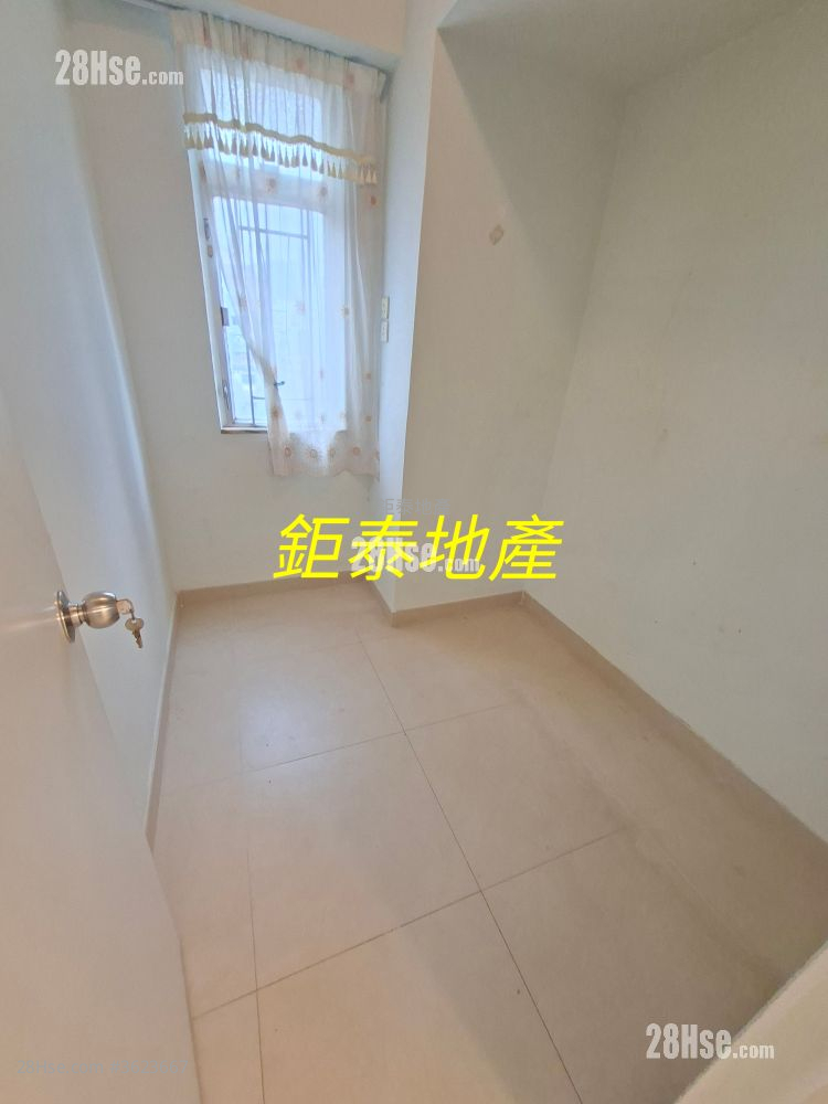 Grandview Building Rental 3 Bedrooms , 1 Bathroom Grandview Building Rental 3 Bedrooms , 1 Bathroom