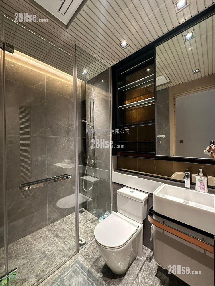 瓏珀山 租盤 3 房 , 2 浴室 974 平方呎 瓏珀山 租盤 3 房 , 2 浴室 974 平方呎