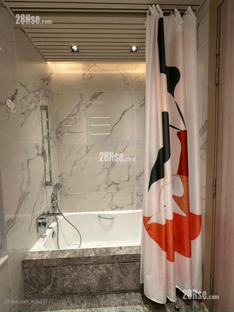 瓏珀山 租盤 3 房 , 2 浴室 974 平方呎 瓏珀山 租盤 3 房 , 2 浴室 974 平方呎