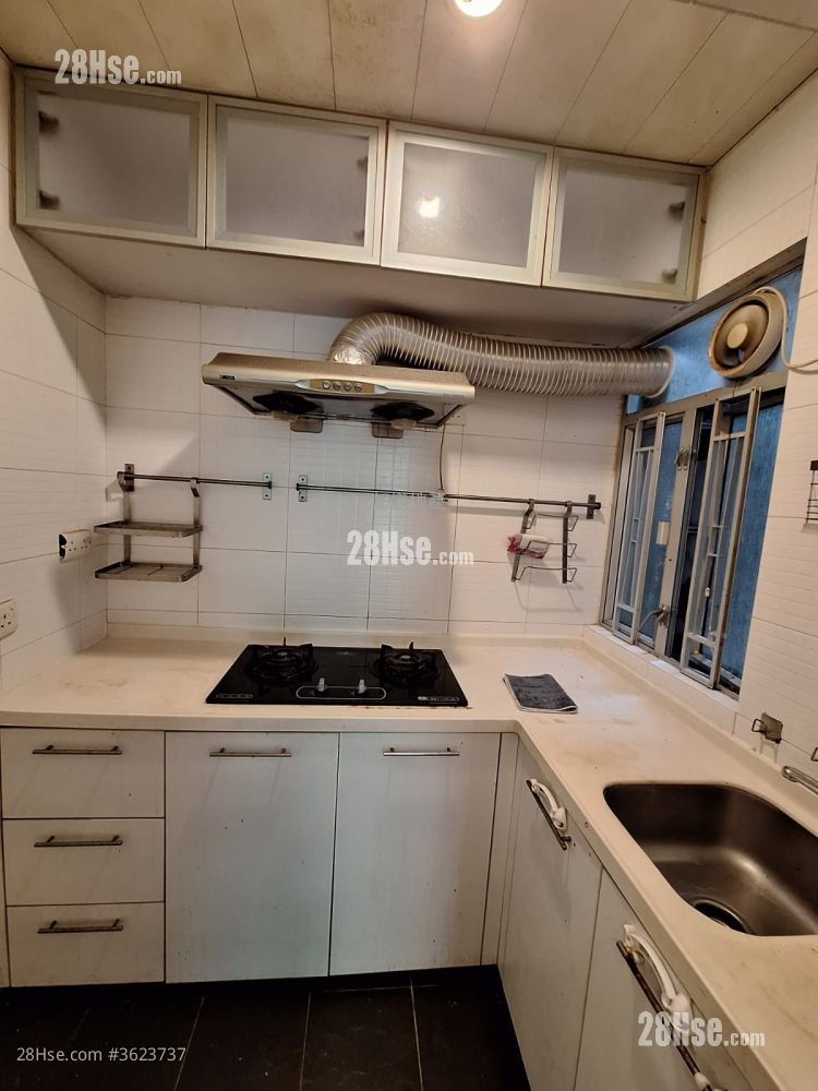 紅磡灣中心 租盤 2 房 , 1 浴室 411 平方呎 紅磡灣中心 租盤 2 房 , 1 浴室 411 平方呎