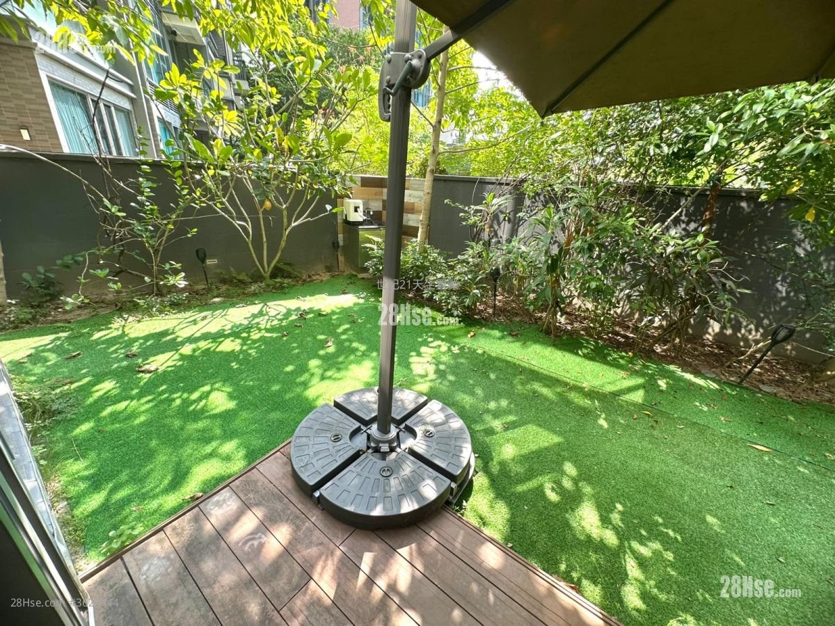 The Bloomsway Rental 3 Bedrooms , 2 Bathrooms 818 ft² The Bloomsway Rental 3 Bedrooms , 2 Bathrooms 818 ft²