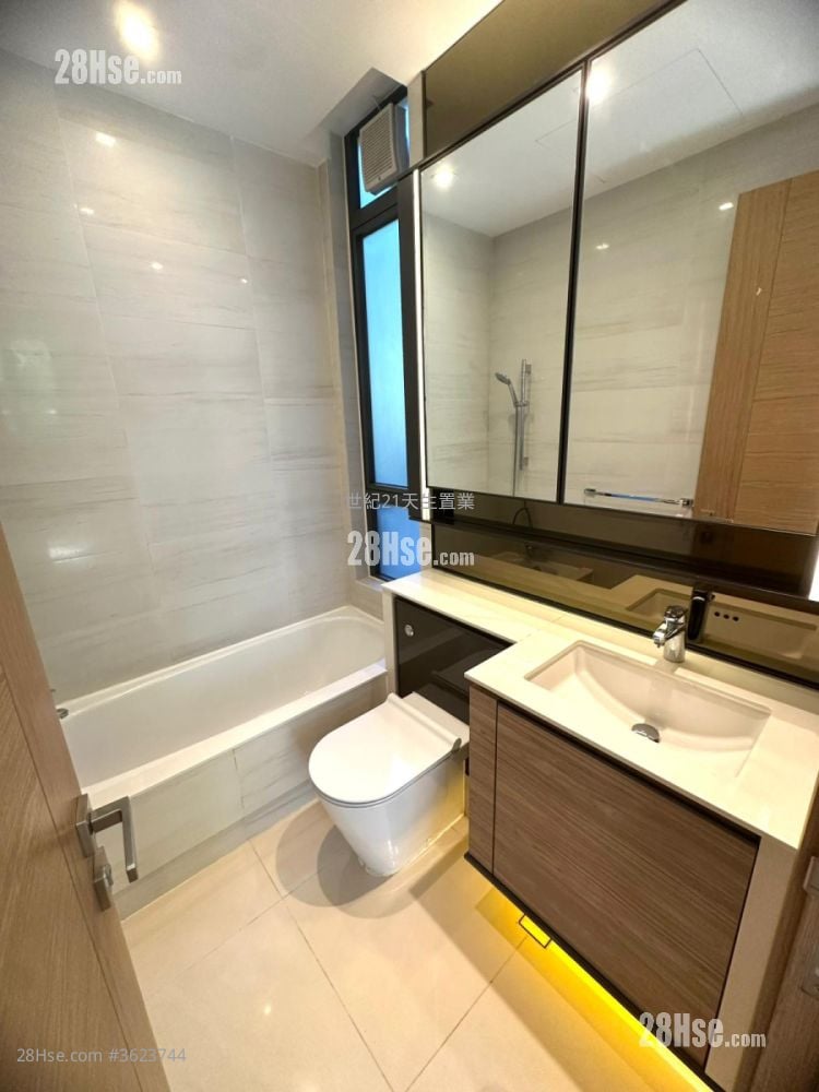 The Bloomsway Rental 3 Bedrooms , 2 Bathrooms 818 ft² The Bloomsway Rental 3 Bedrooms , 2 Bathrooms 818 ft²