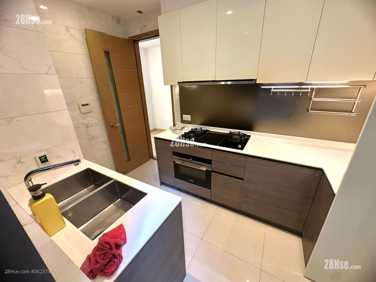 The Bloomsway Rental 3 Bedrooms , 2 Bathrooms 818 ft² The Bloomsway Rental 3 Bedrooms , 2 Bathrooms 818 ft²