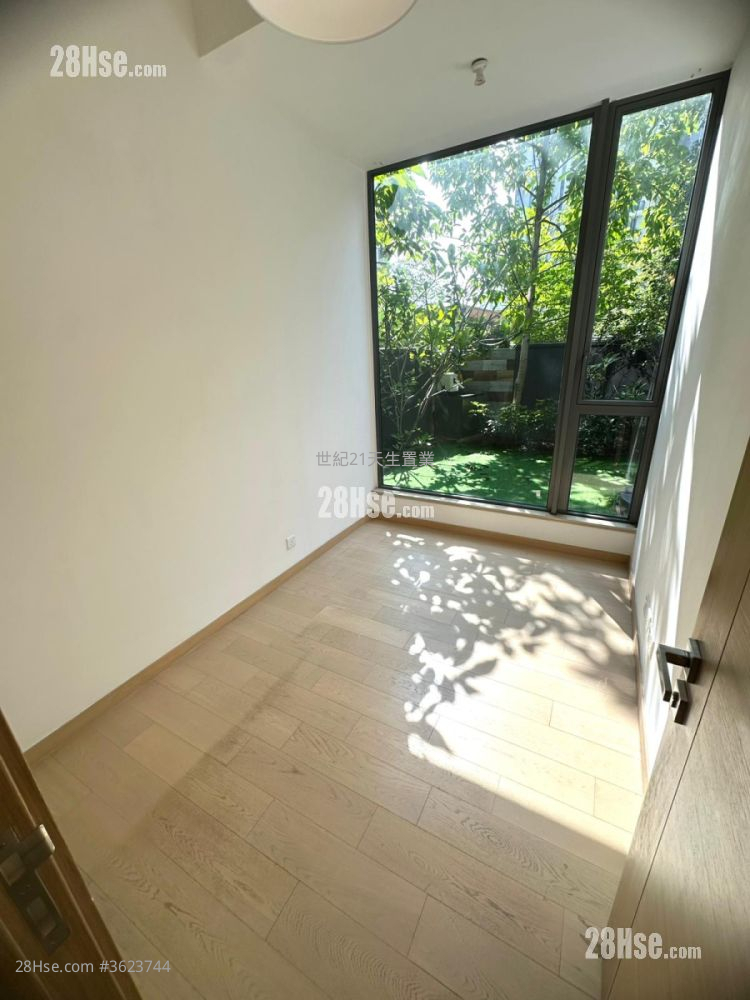 The Bloomsway Rental 3 Bedrooms , 2 Bathrooms 818 ft² The Bloomsway Rental 3 Bedrooms , 2 Bathrooms 818 ft²