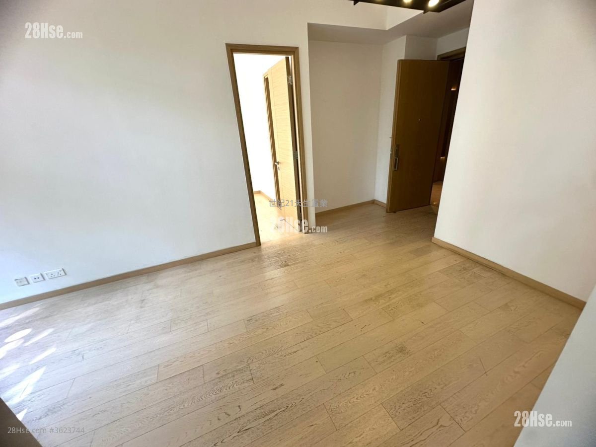 The Bloomsway Rental 3 Bedrooms , 2 Bathrooms 818 ft² The Bloomsway Rental 3 Bedrooms , 2 Bathrooms 818 ft²