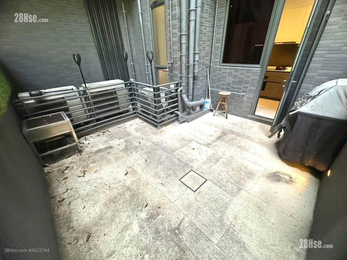 The Bloomsway Rental 3 Bedrooms , 2 Bathrooms 818 ft² The Bloomsway Rental 3 Bedrooms , 2 Bathrooms 818 ft²