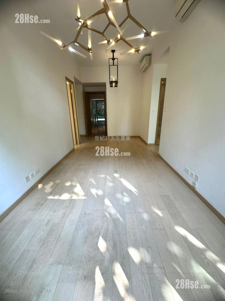 The Bloomsway Rental 3 Bedrooms , 2 Bathrooms 818 ft² The Bloomsway Rental 3 Bedrooms , 2 Bathrooms 818 ft²