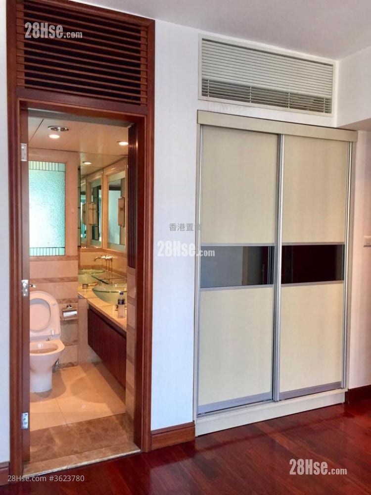 The Harbourside Rental 743 ft² The Harbourside Rental 743 ft²