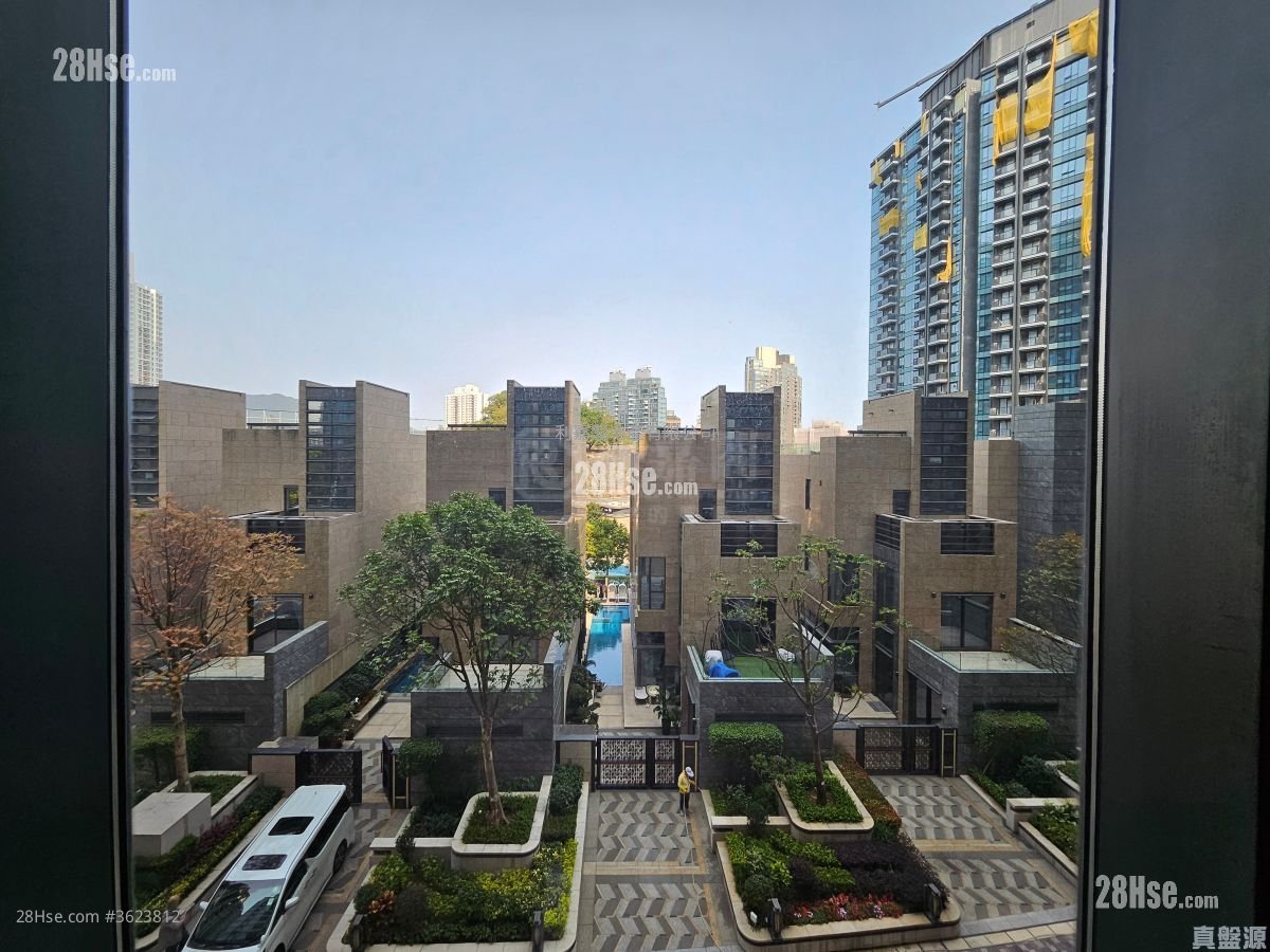 Ultima Sell 2 Bedrooms 1,065 ft²