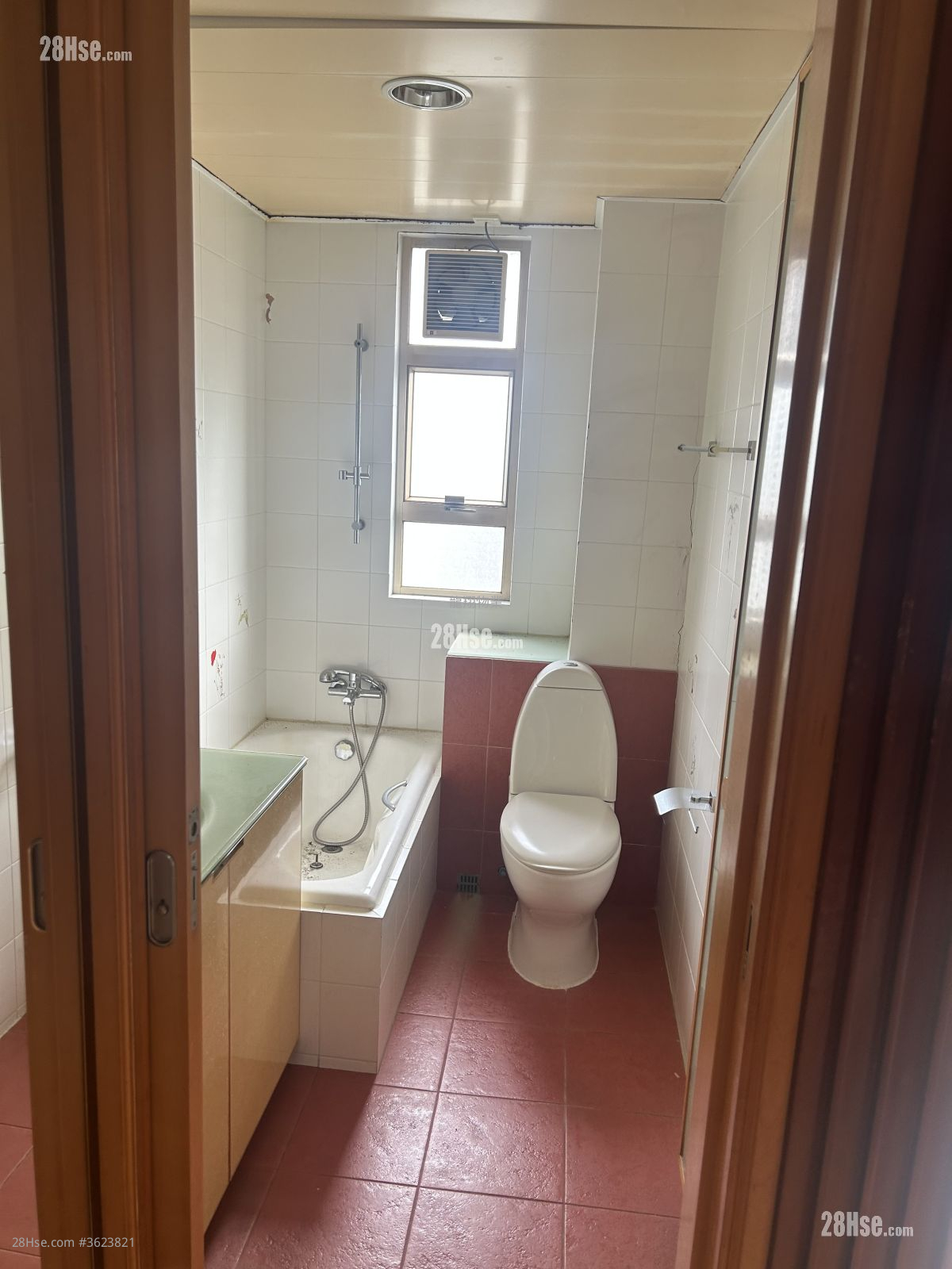 怡安閣 售盤 3 房 , 3 浴室 976 平方呎 怡安閣 售盤 3 房 , 3 浴室 976 平方呎