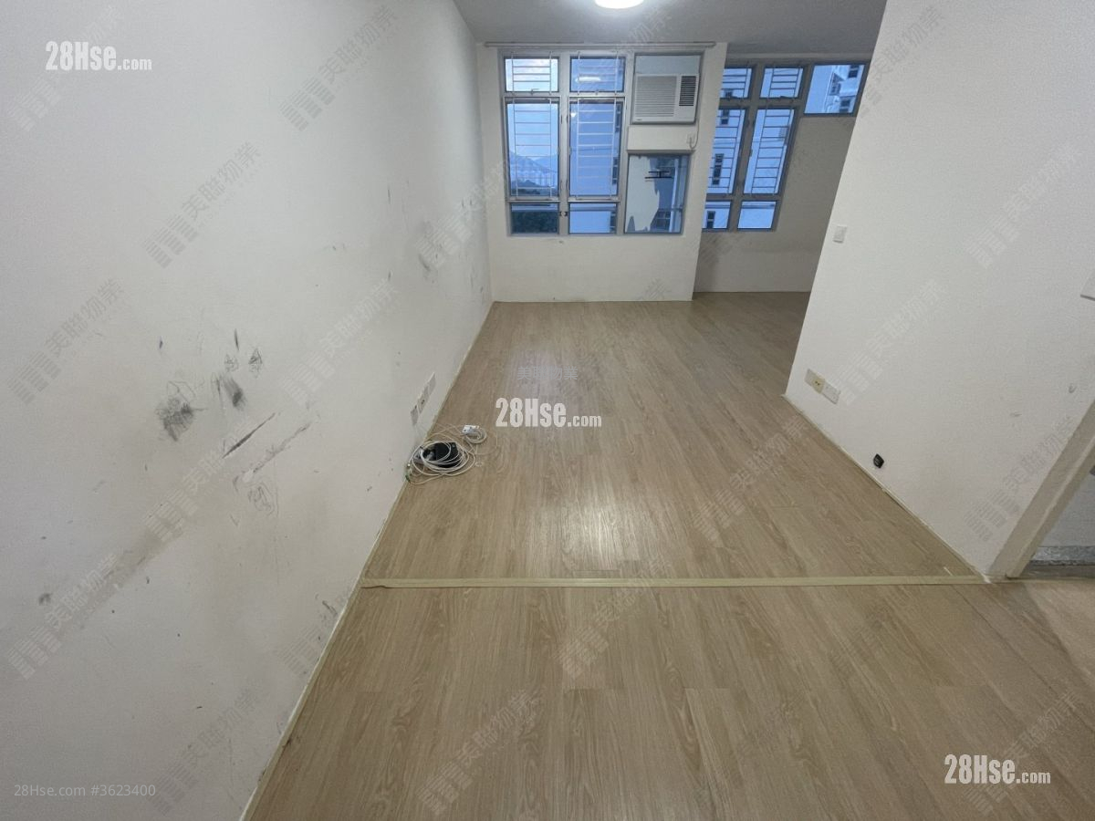 山麗苑 售盤 1 浴室 385 平方呎 山麗苑 售盤 1 浴室 385 平方呎