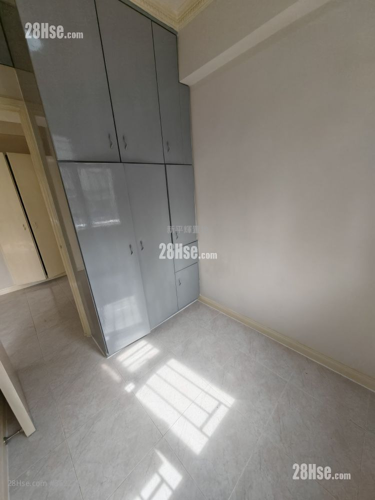 Wai Yip Building Rental 1 Bedroom , 1 Bathroom 262 ft² Wai Yip Building Rental 1 Bedroom , 1 Bathroom 262 ft²