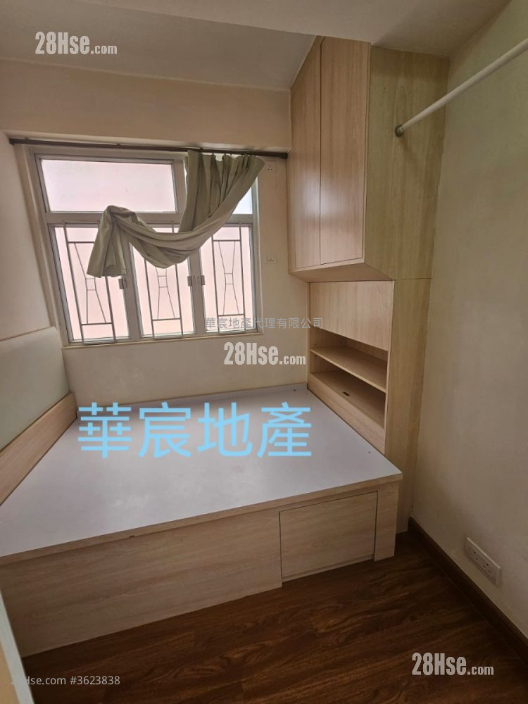 Yen Ya Building Sell 2 Bedrooms , 1 Bathroom 335 ft²