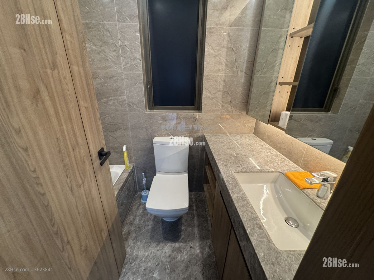 海日灣 II 售盤 3 房 , 3 浴室 1,041 平方呎 海日灣 II 售盤 3 房 , 3 浴室 1,041 平方呎