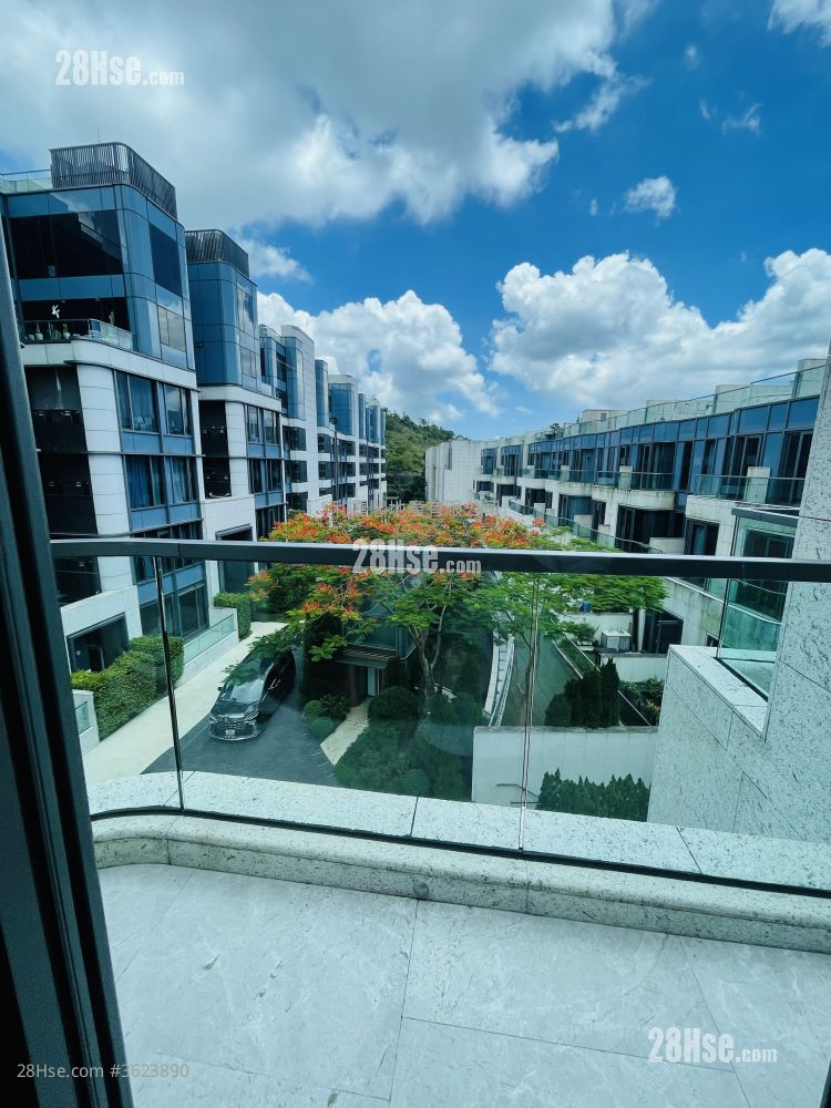 La Vetta Sell 4 Bedrooms , 2 Bathrooms 2,193 ft² La Vetta Sell 4 Bedrooms , 2 Bathrooms 2,193 ft²