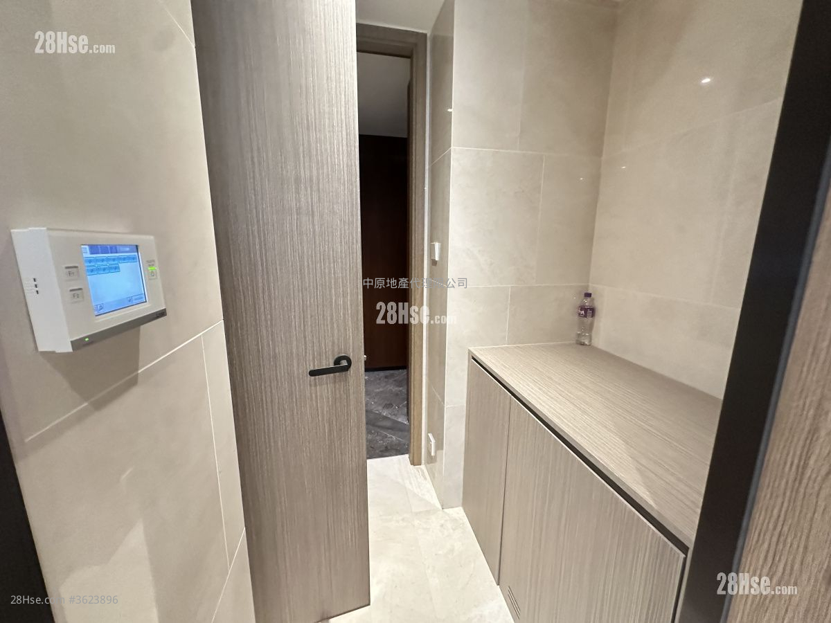 Villa Lucca Rental 4 Bedrooms , 3 Bathrooms 1,477 ft² Villa Lucca Rental 4 Bedrooms , 3 Bathrooms 1,477 ft²