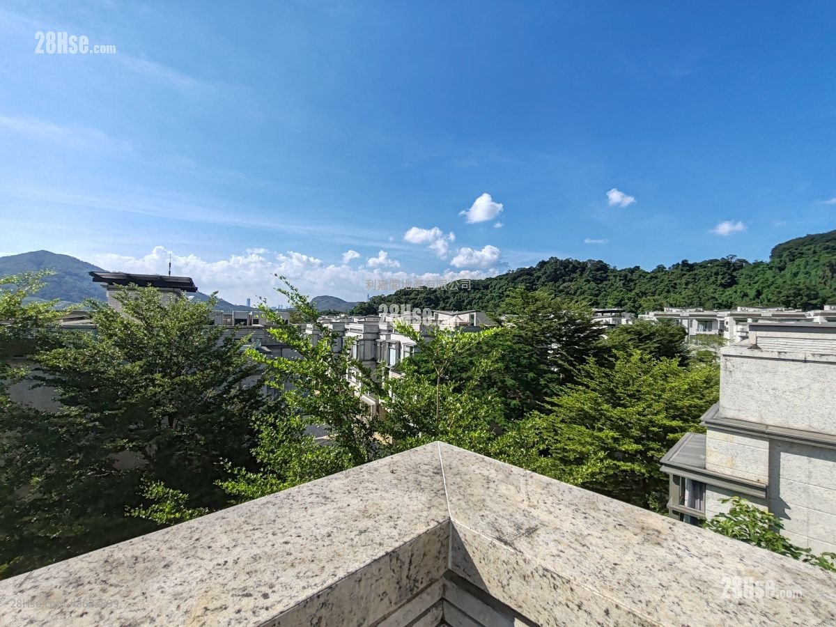 The Green Rental 3 Bedrooms , 2 Bathrooms 1,315 ft² The Green Rental 3 Bedrooms , 2 Bathrooms 1,315 ft²