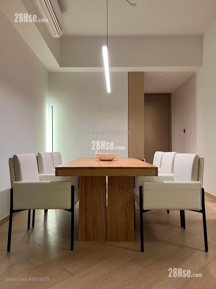 St. Michel Rental 3 Bedrooms , 3 Bathrooms 974 ft²