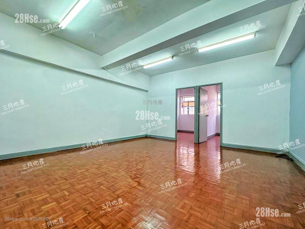 新輝大廈 售盤 2 房 , 1 浴室 588 平方呎