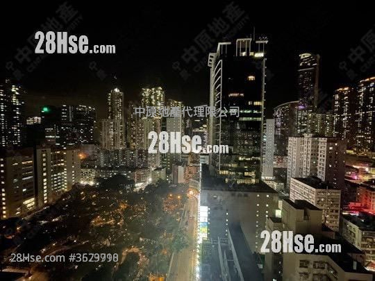 Town Square Sell 3 Bedrooms , 2 Bathrooms 745 ft² Town Square Sell 3 Bedrooms , 2 Bathrooms 745 ft²